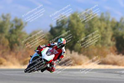 media/Jan-08-2022-SoCal Trackdays (Sat) [[1ec2777125]]/Turn 7 (1035am)/